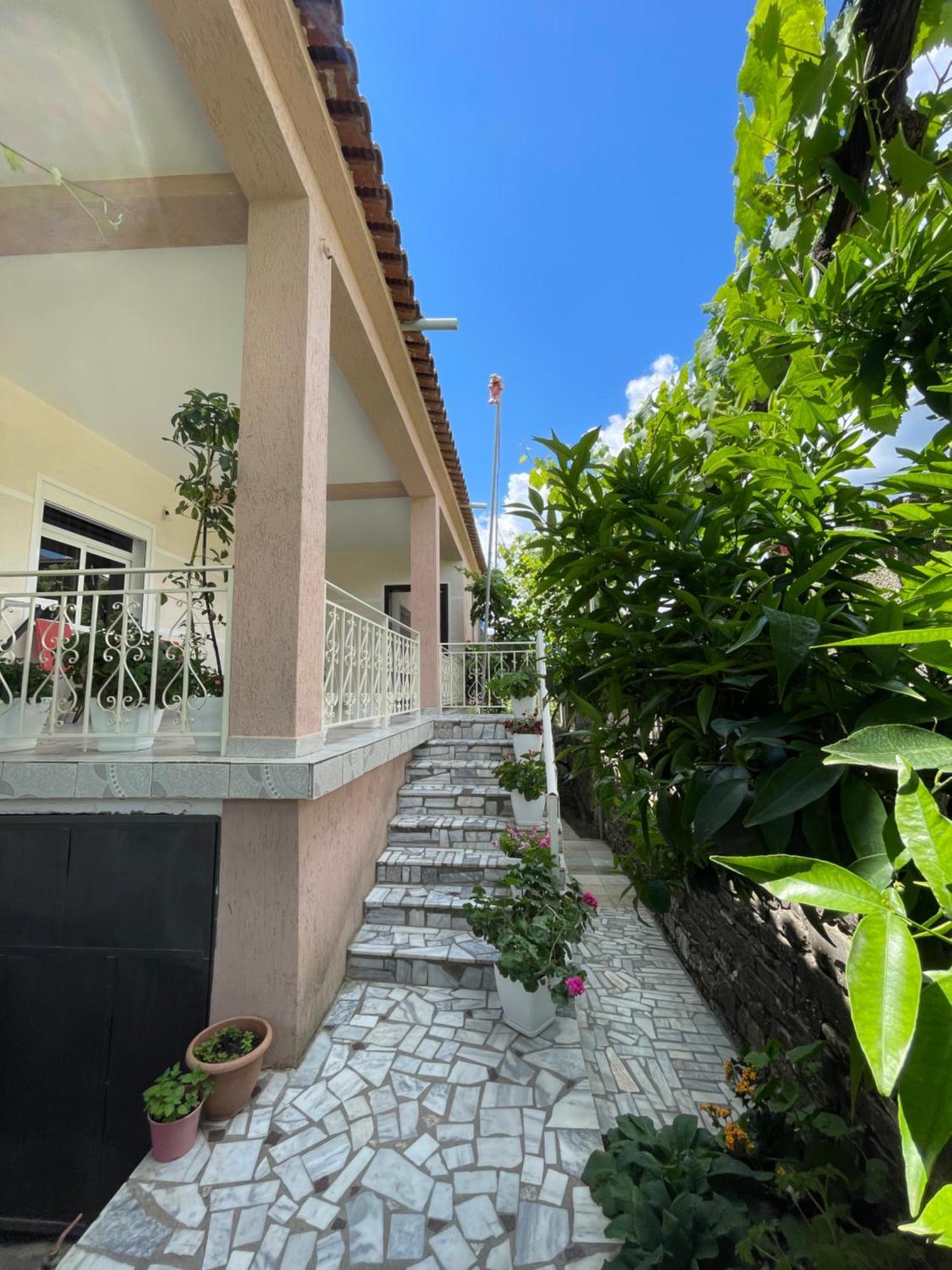 Hotel Eljos House Përmet Exterior foto